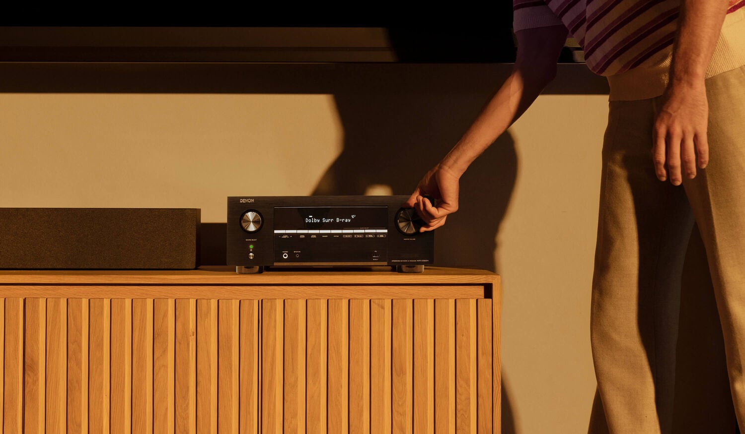 Controlling multiroom audio via the HEOS app