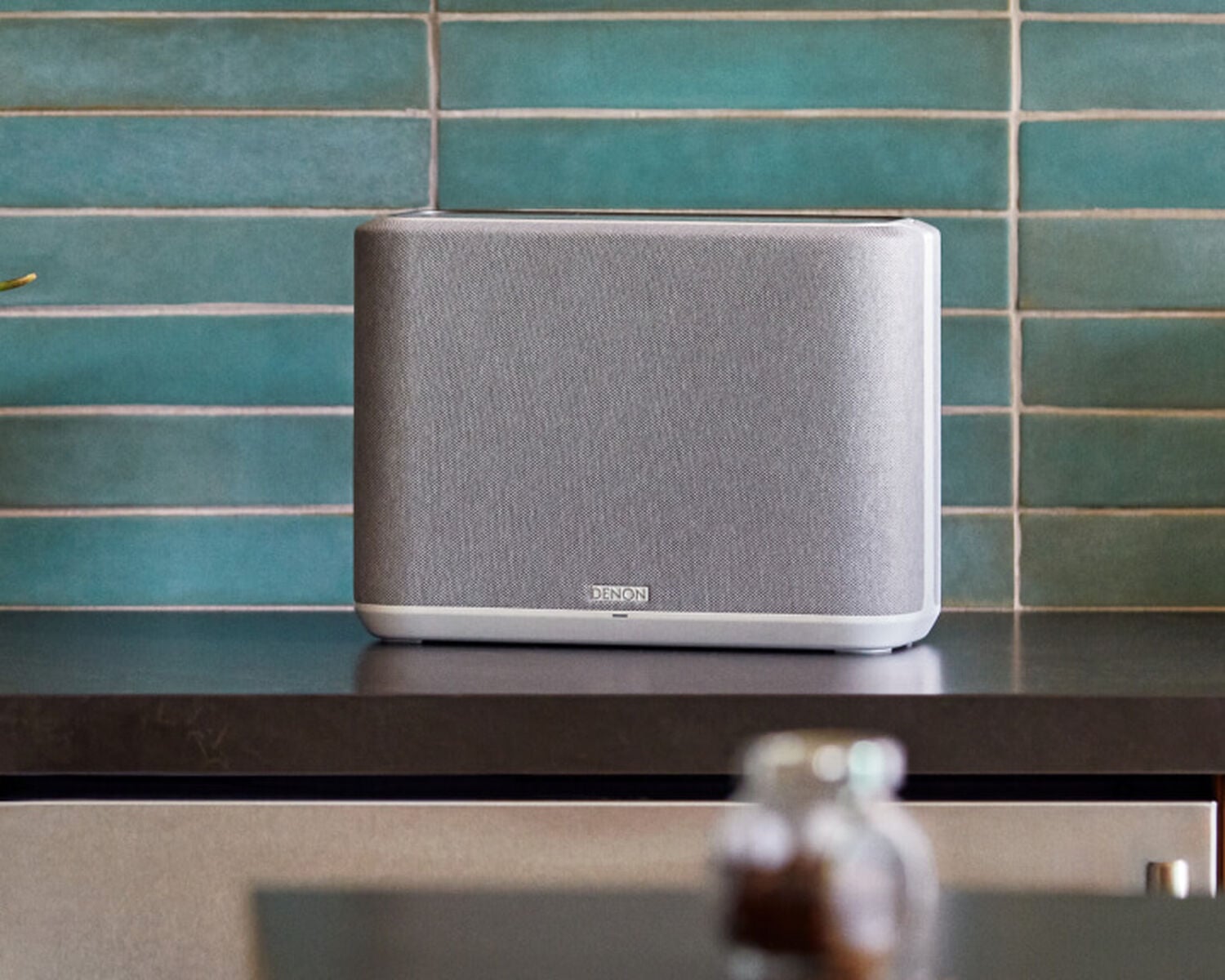 HEOS&reg; Built-in