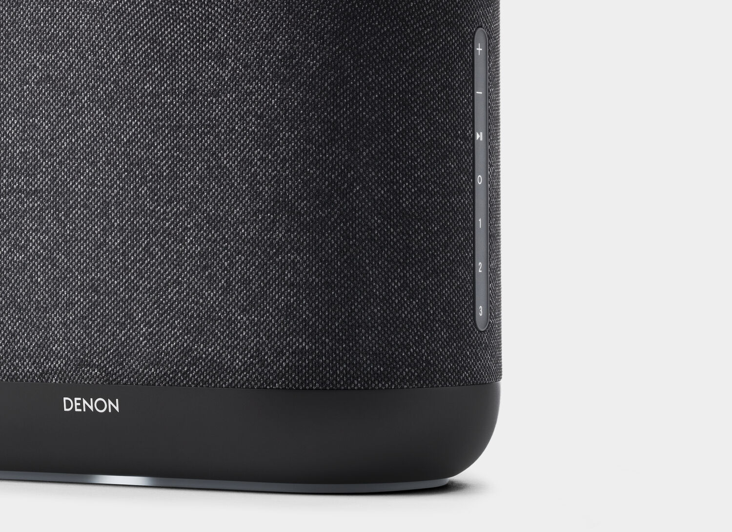 Grille of Denon Home 400