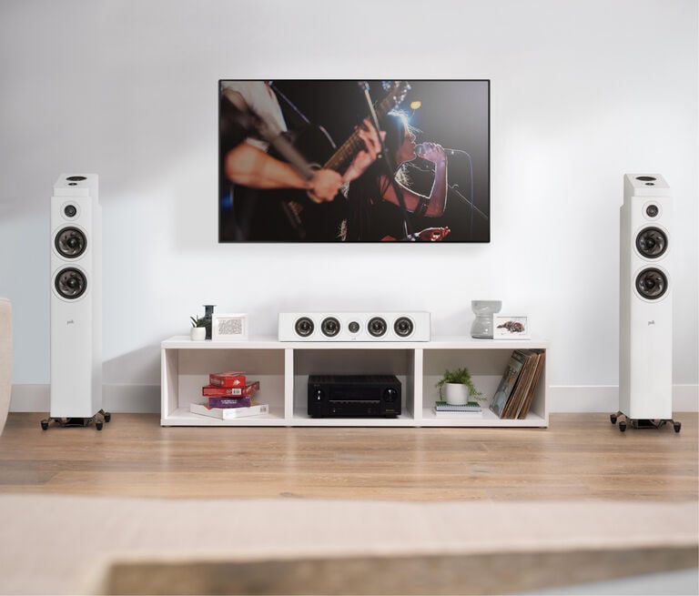 Reserve R900, White, dynamic