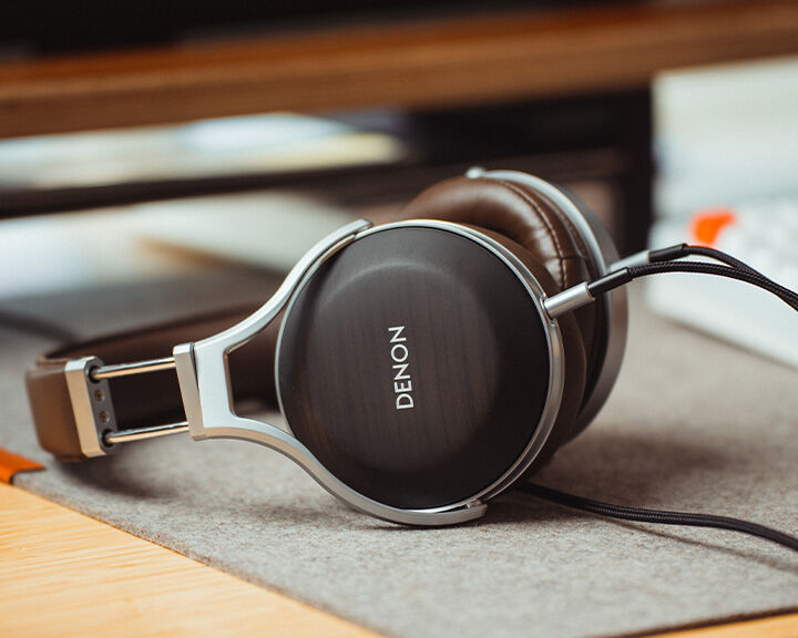 AH-D5200 - Ultra-Premium Hi-Fi Headphones with Drivers Made in