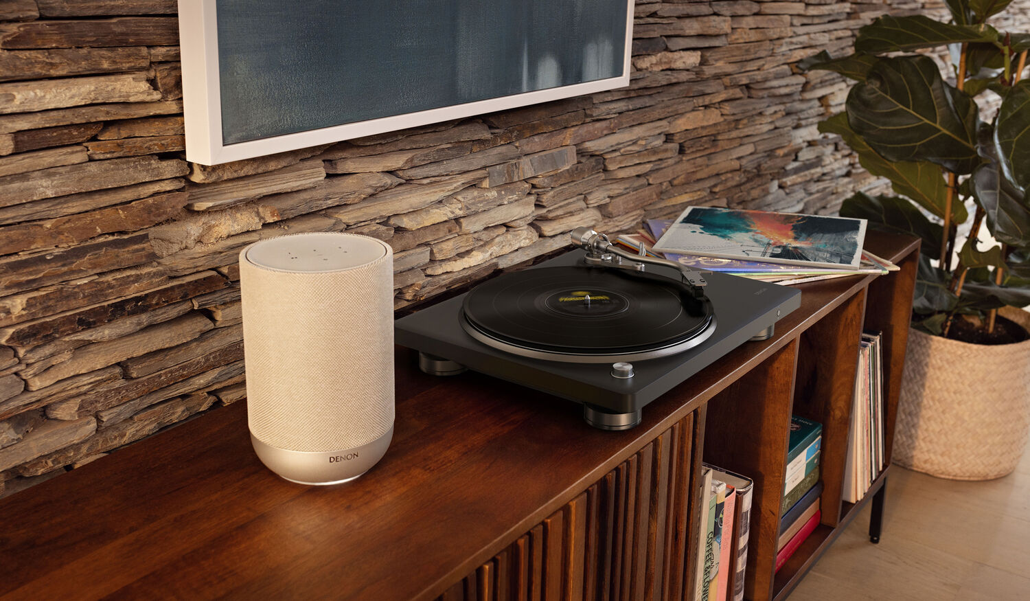 DP500BT next to a Denon Home 200