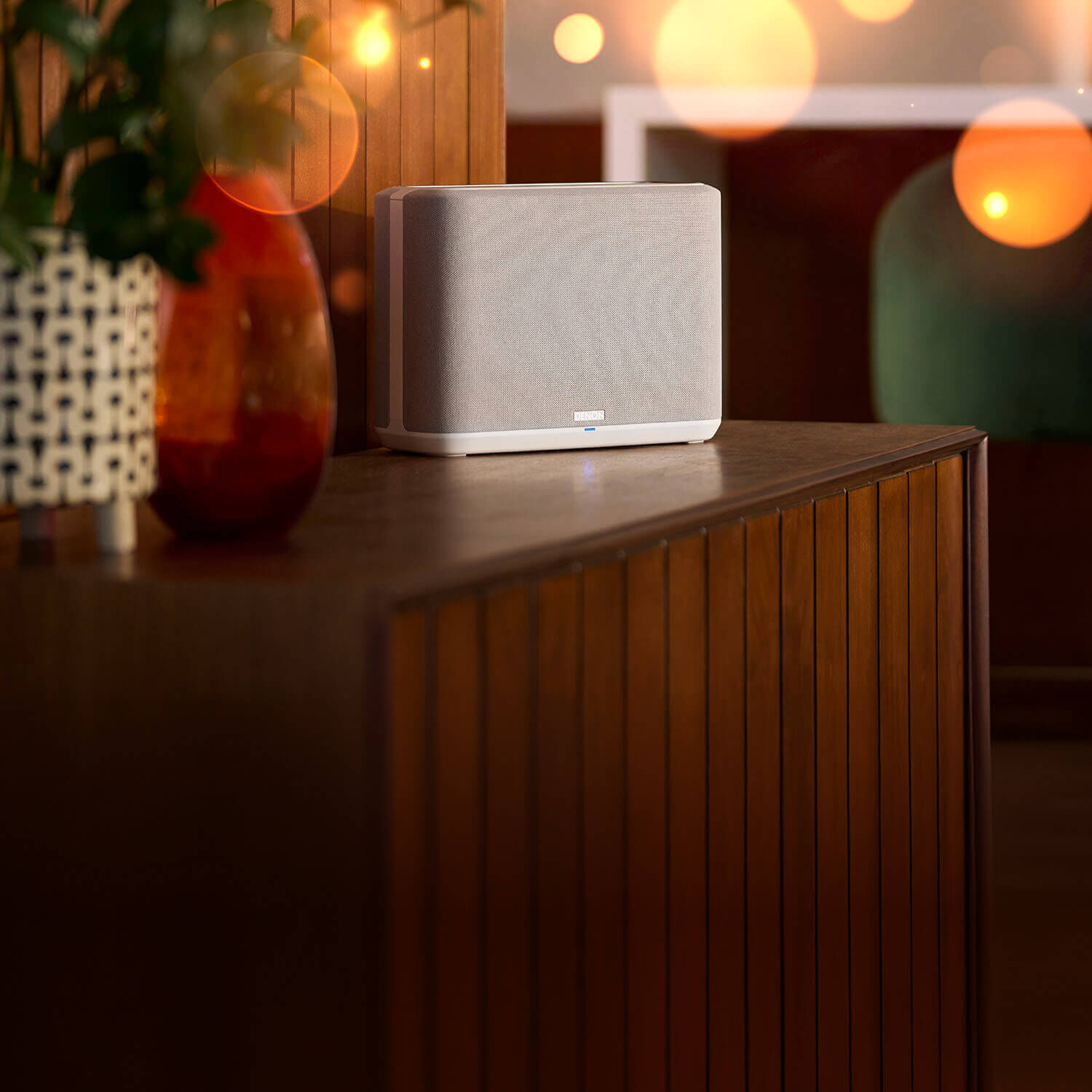 A small speaker