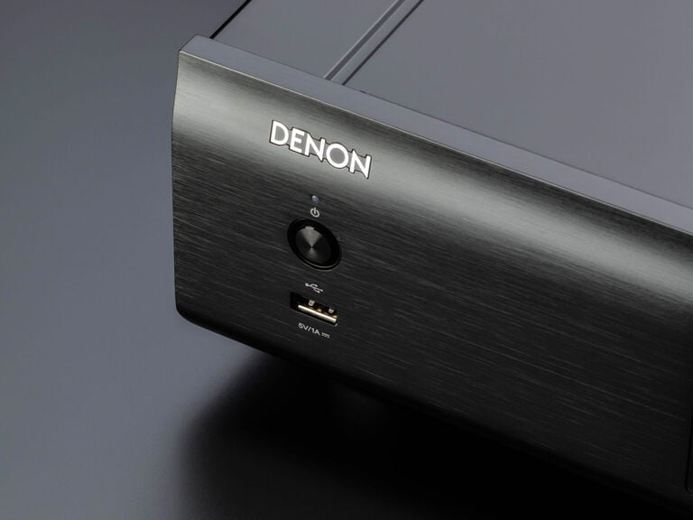 DCD-900NE, Black, dynamic