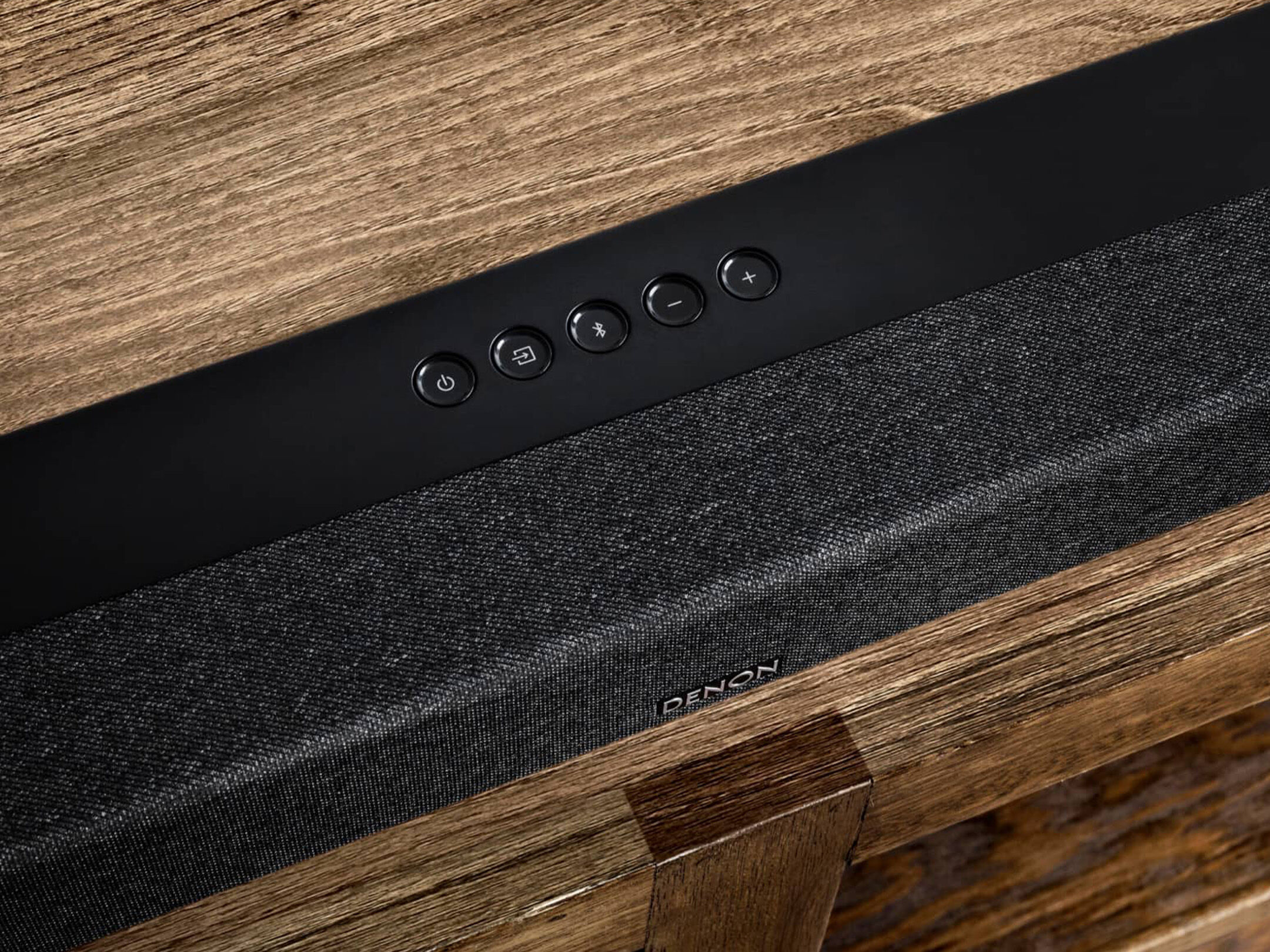 DHT-S517 - Large Sound Bar with Dolby Atmos and Wireless Subwoofer