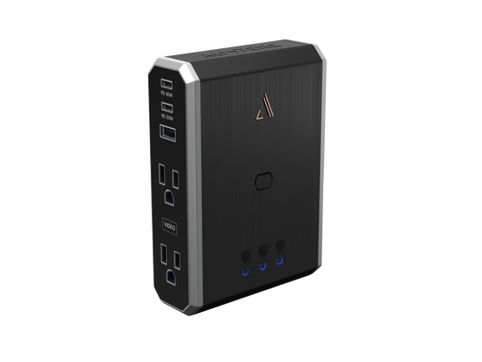 VII Series Power 4-Outlet Surge Protector and Charger, , dynamic
