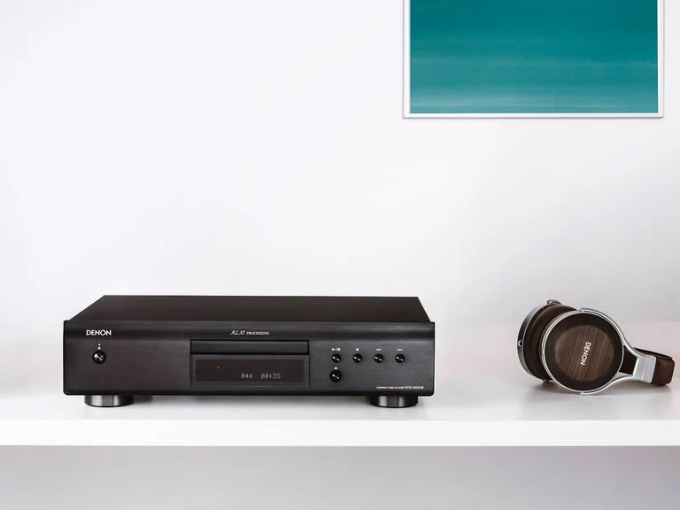 DCD-600NE, Black, dynamic