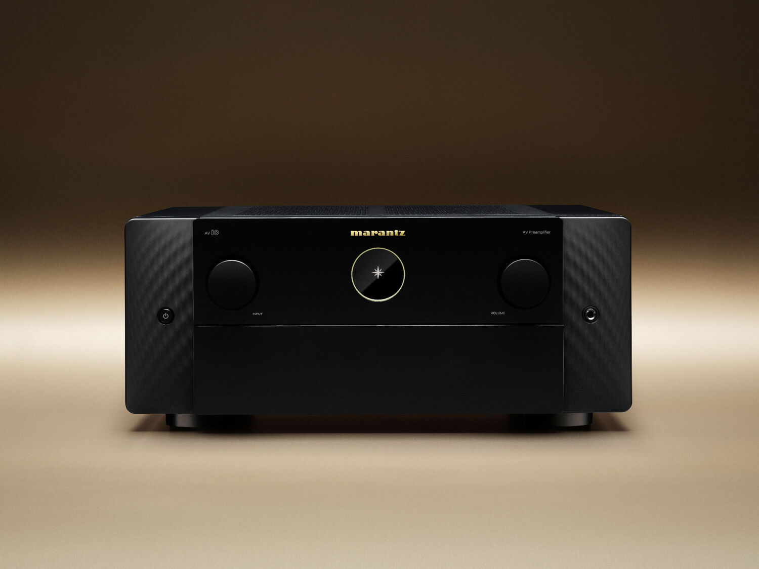 AV 10 - Black lifestyle view